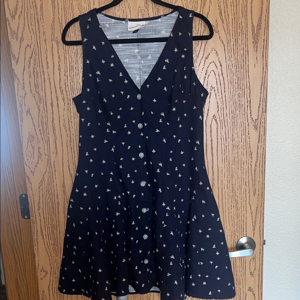 Navy Sleeveless Dress with White Pattern